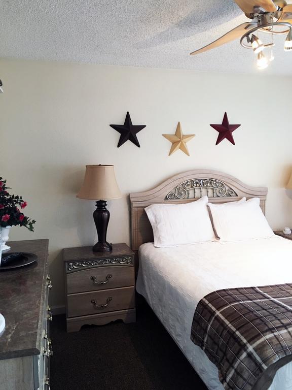 Anchorage Uptown Suites Экстерьер фото