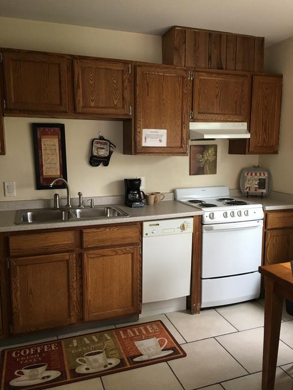 Anchorage Uptown Suites Экстерьер фото