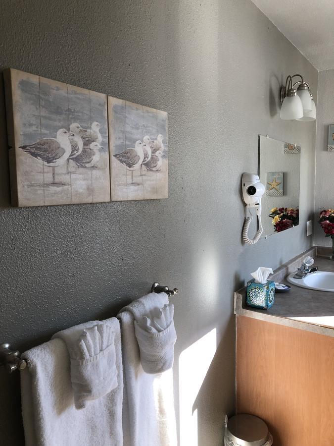 Anchorage Uptown Suites Экстерьер фото