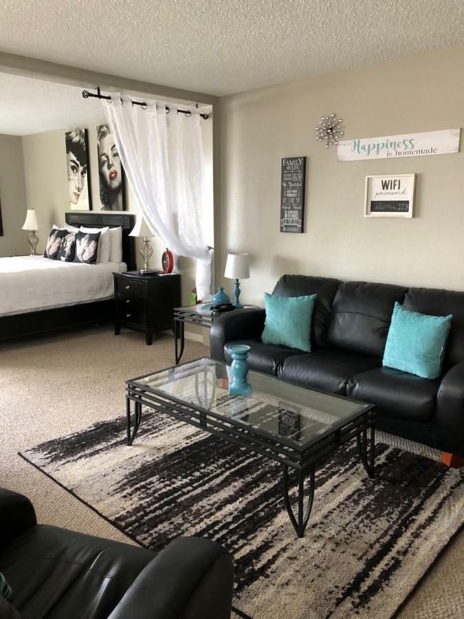 Anchorage Uptown Suites Экстерьер фото