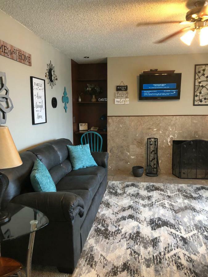 Anchorage Uptown Suites Экстерьер фото