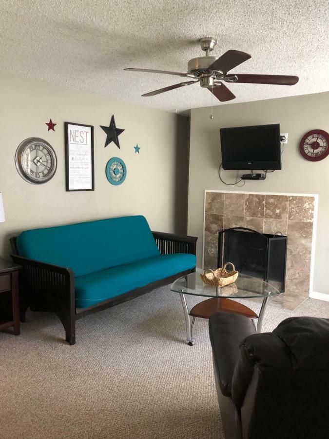 Anchorage Uptown Suites Экстерьер фото